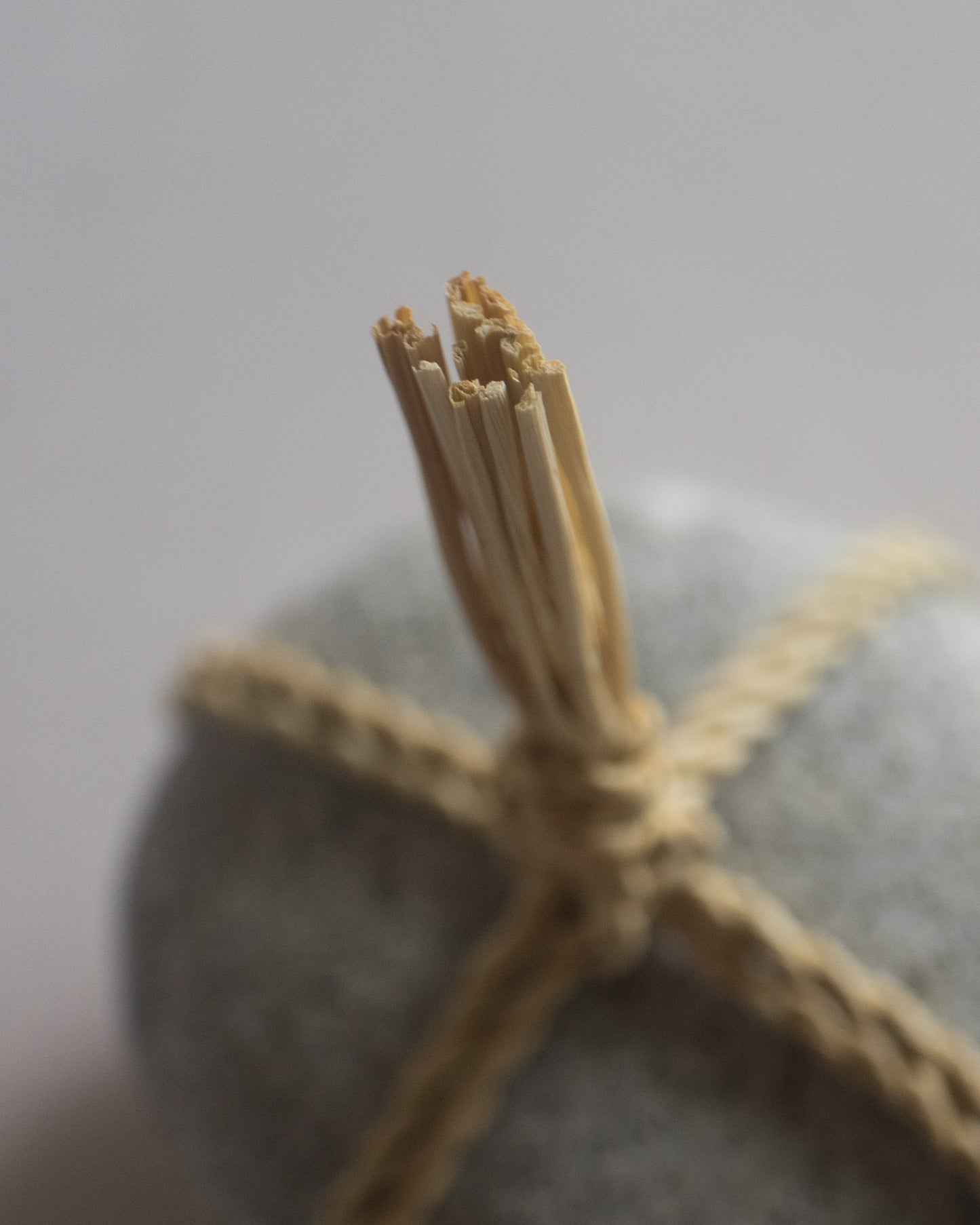 関守石 - XVIII / M