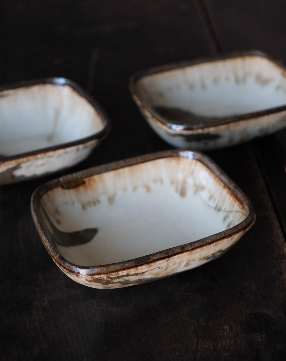 「練上」方形缽