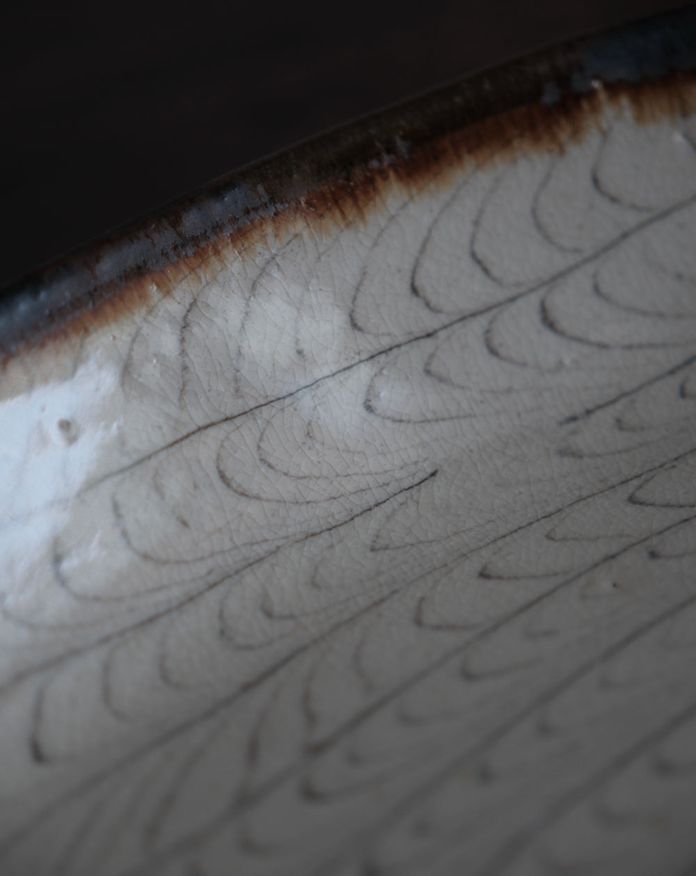 「練上」鶉手紋・橢圓大缽