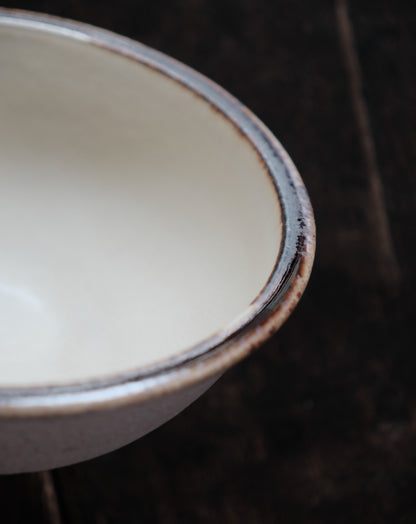 白釉・六寸半缽