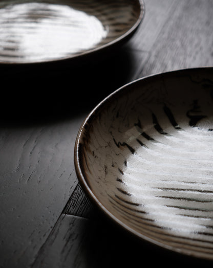 「練上」白黑紋・九寸皿