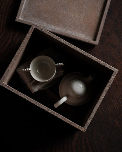 茶箱・灰蒔地白
