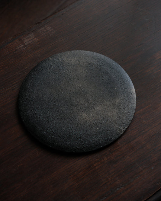 圓盤・黒蒔地 / 25cm