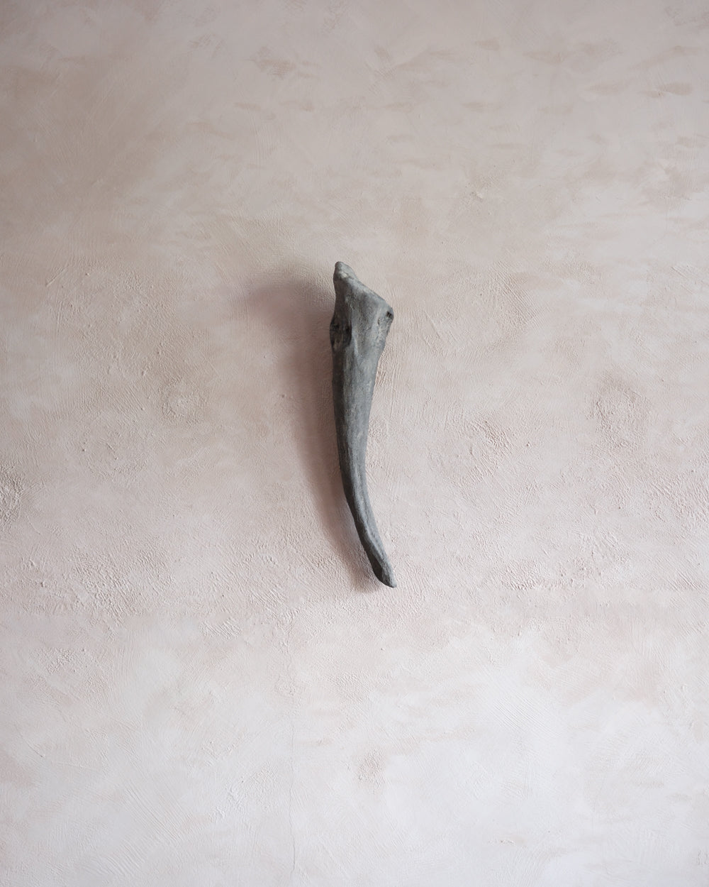 壁掛雕塑・薄白