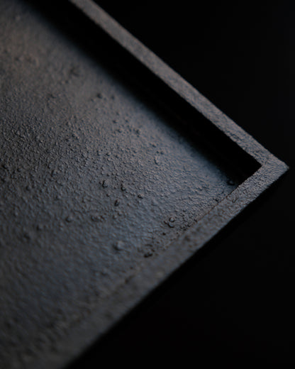 緣蓋長方盤・黑蒔地 / 28cm