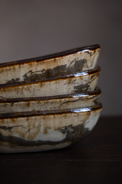 「練上」方形缽