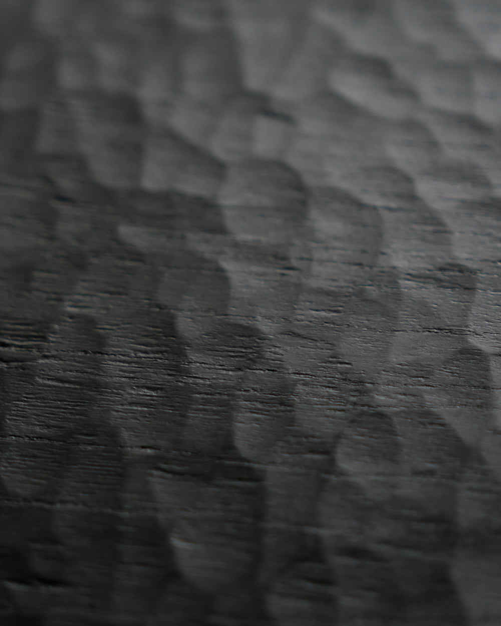 鑿刻木板皿 VIII