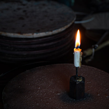 和蠟燭燭台與芯切